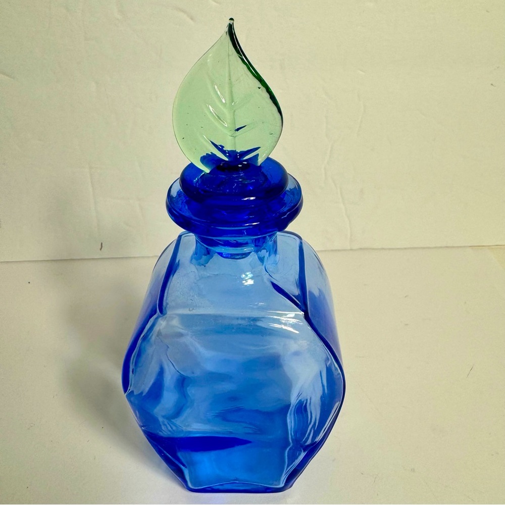 Gardeners Eden Glass Perfume Bottle with green leaf top